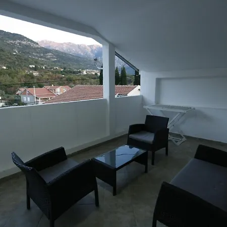 Apartmani Srdanovic Tivat Exterior photo